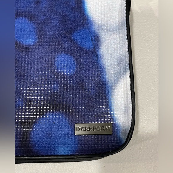 NEW Rareform “Rae” Crossbody Repurposed Billboard Vinyl Blue & Black Crossbody - Picture 3 of 6